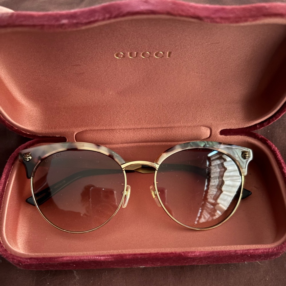 Gucci Tortoiseshell and Gold Round Sunglasses